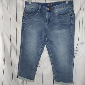Seven 7 Roll Cuff Girlfriend Embroidered Medium Wash Stretch Capri Jeans NWT